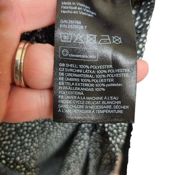 H&M Womens Size 14 Blouse Black White Button Front Collared Curved Hem - Picture 13 of 15